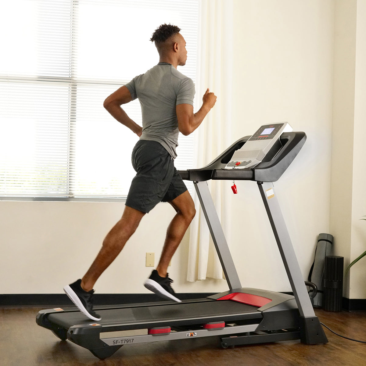 Electric Folding Treadmill with Heart Rate Monitoring, Bluetooth Speakers and USB Charging Function